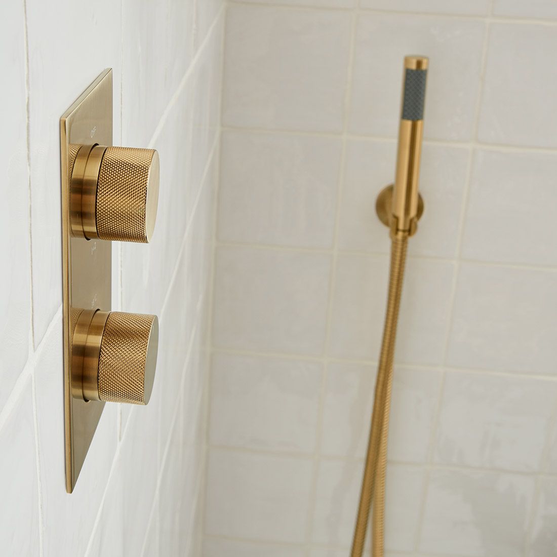 Vado Individual Knurled Accents 2 Outlet Shower Valve